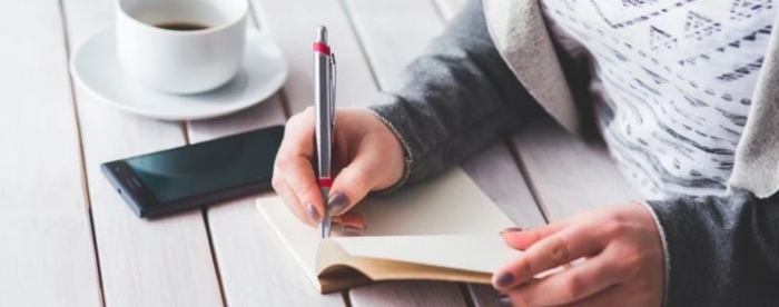 <b>免费抽签解签,火山旅六爻详断</b>