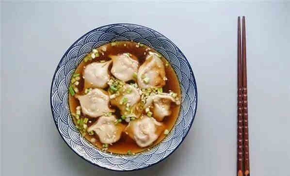 梦见吃饺子,周公解梦吉凶